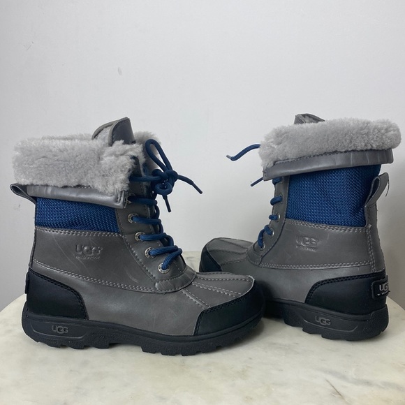 UGG | Shoes | Ugg Youth Size 2 Butte 